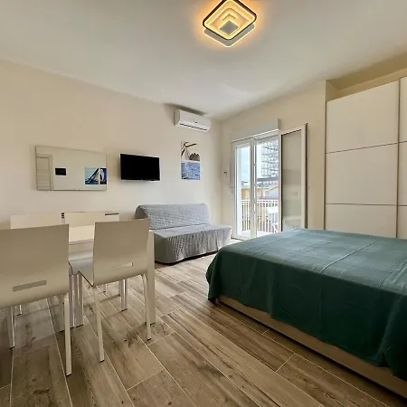 Elda Apartment *